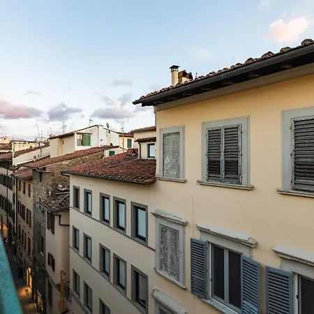 Corso 12 Apartment *